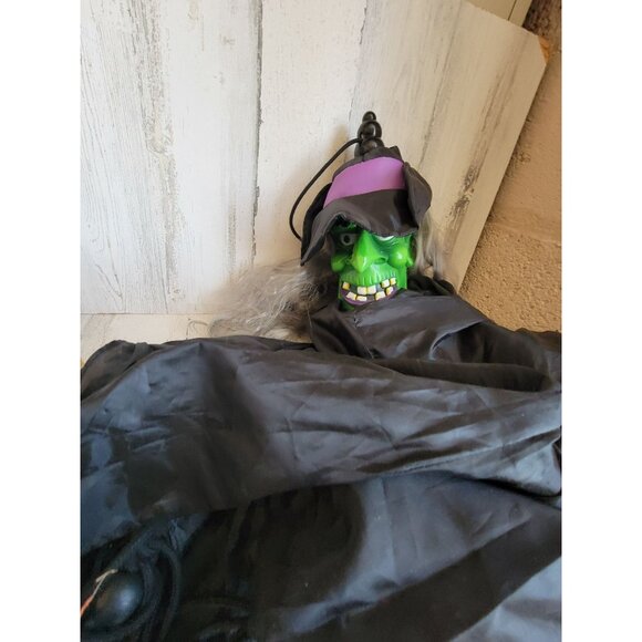 Vintage Scary AS IS hanging witch broom Halloween prop decor - Picture 4 of 9